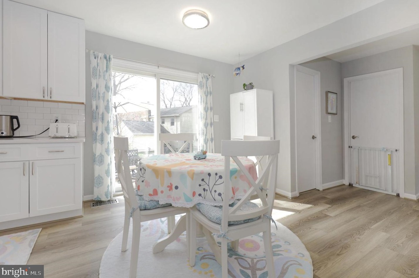 7923 Lake Pleasant Dr, Springfield VA  22153-2750 exterior