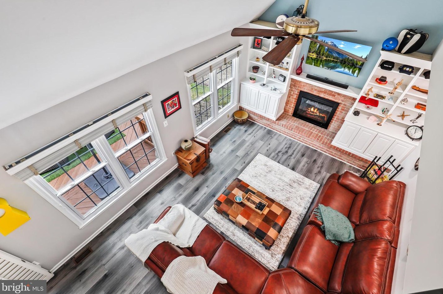 5574 Cedar Break Dr, Centreville VA  20120-3325 exterior