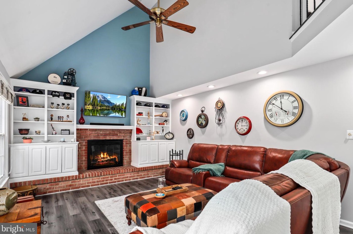 5574 Cedar Break Dr, Centreville VA  20120-3325 exterior