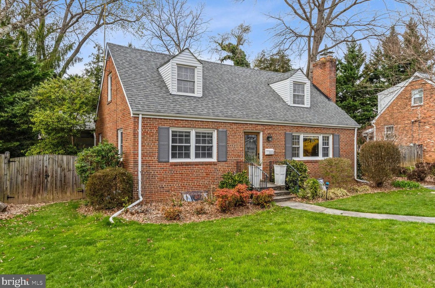 3008 Crane Dr, Falls Church, VA 22042