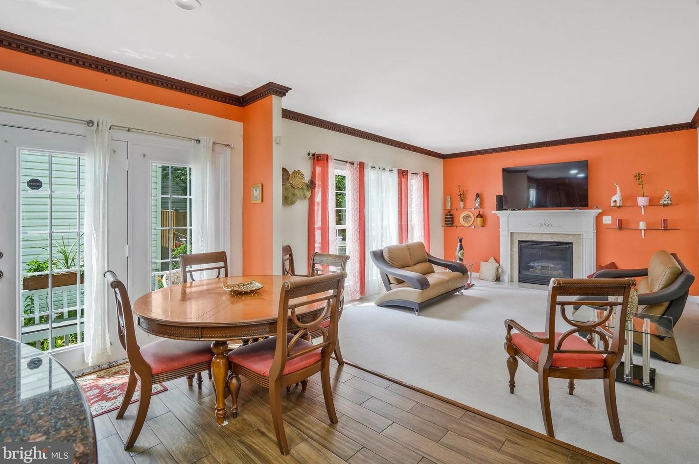 8148 Gilroy Dr, Lorton VA 22079-2938 exterior