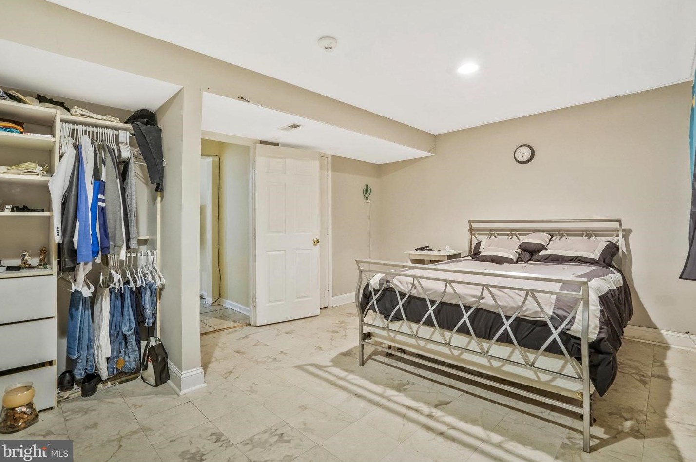 8148 Gilroy Dr, Lorton VA 22079-2938 exterior