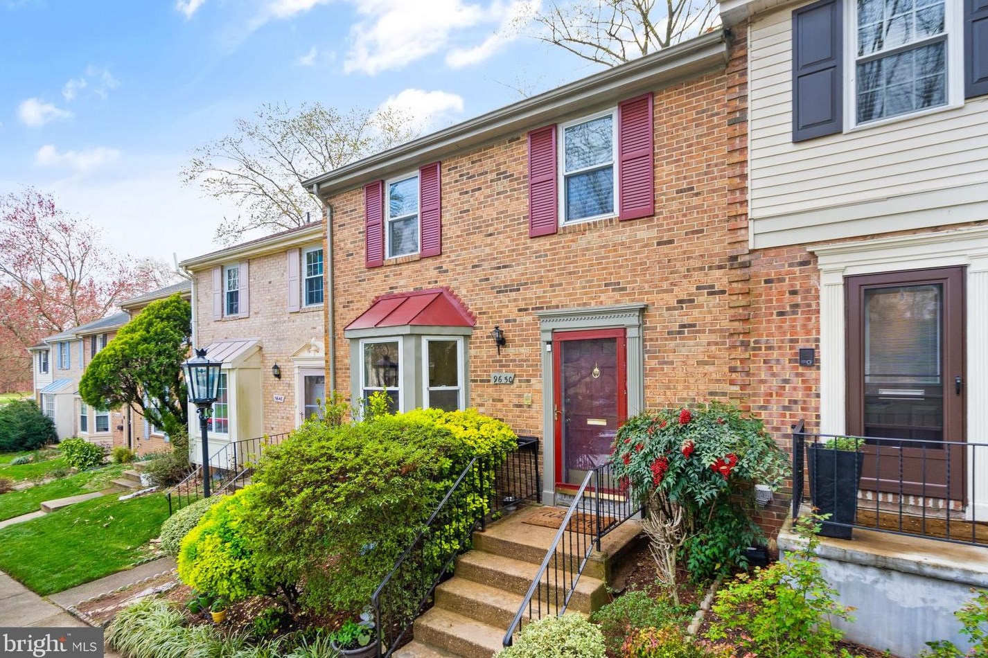 9650 Lindenbrook St, Fairfax, VA 22031