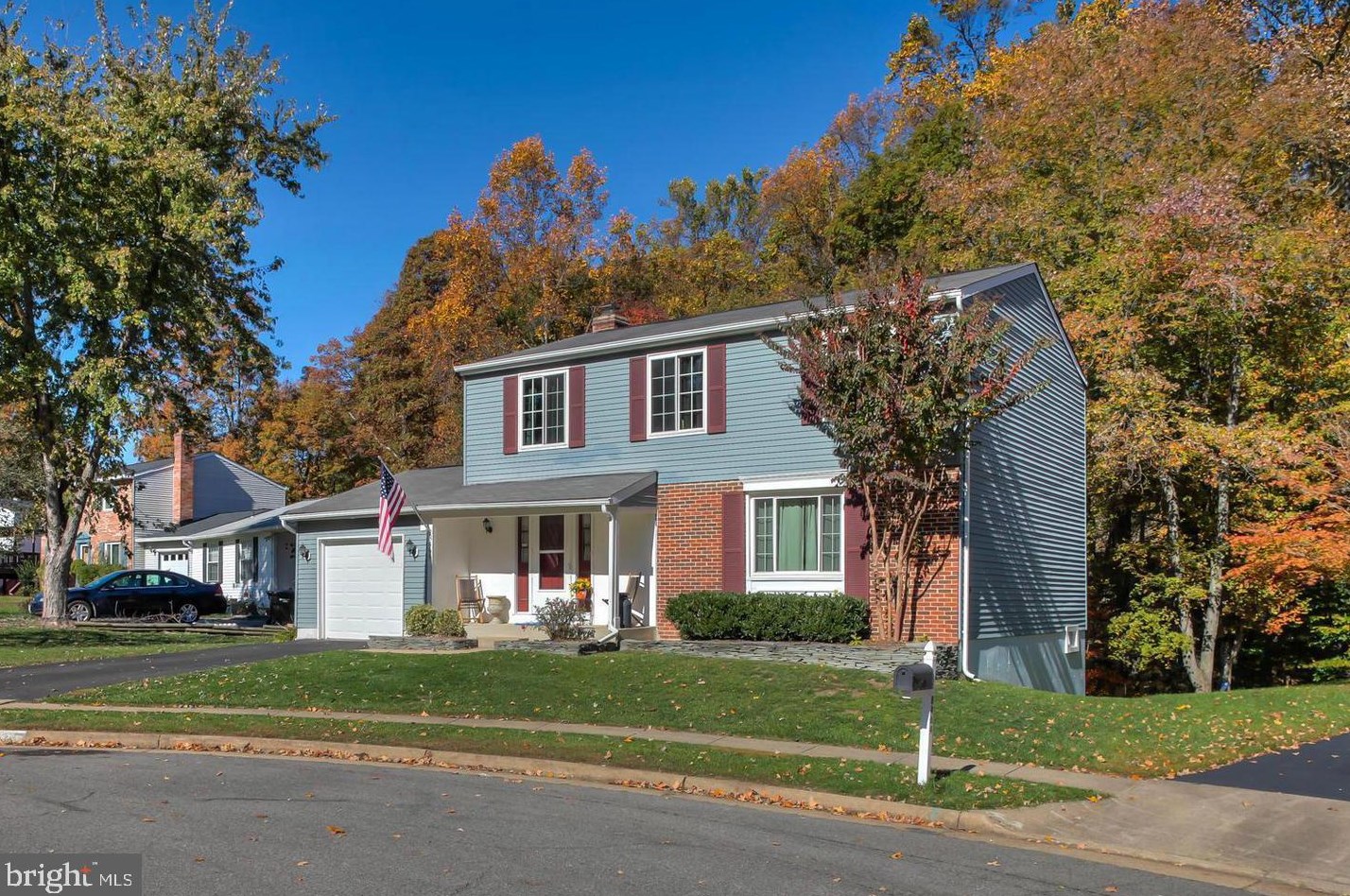 8466 Yellow Leaf Ct, Springfield VA  22153-2522 exterior