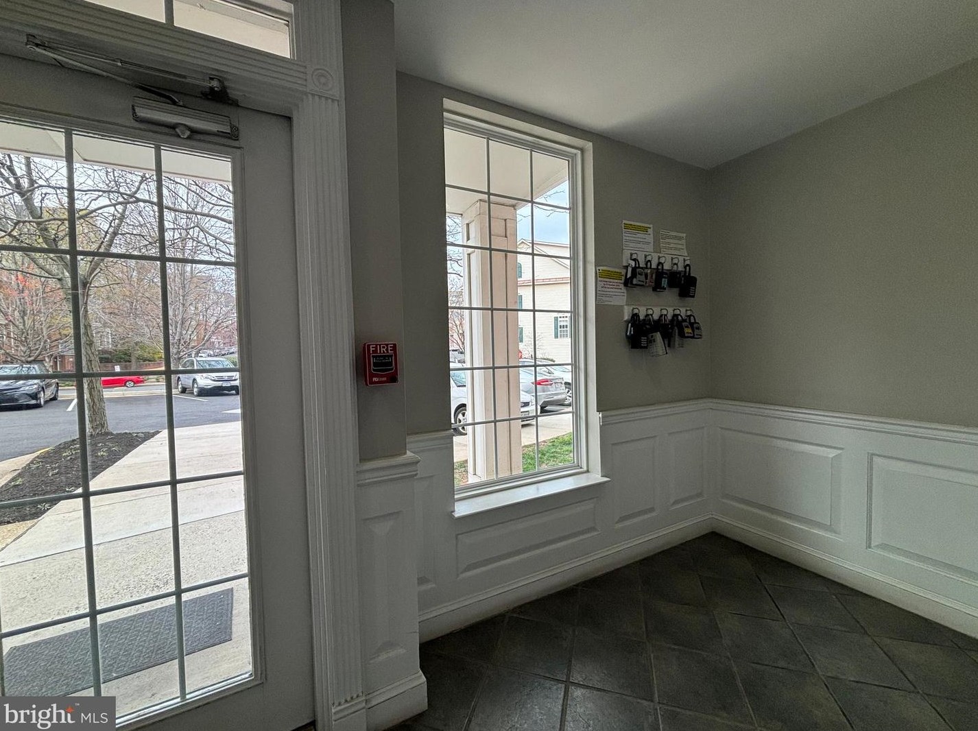 8181 Carnegie Hall Ct #201, Vienna, VA 22180