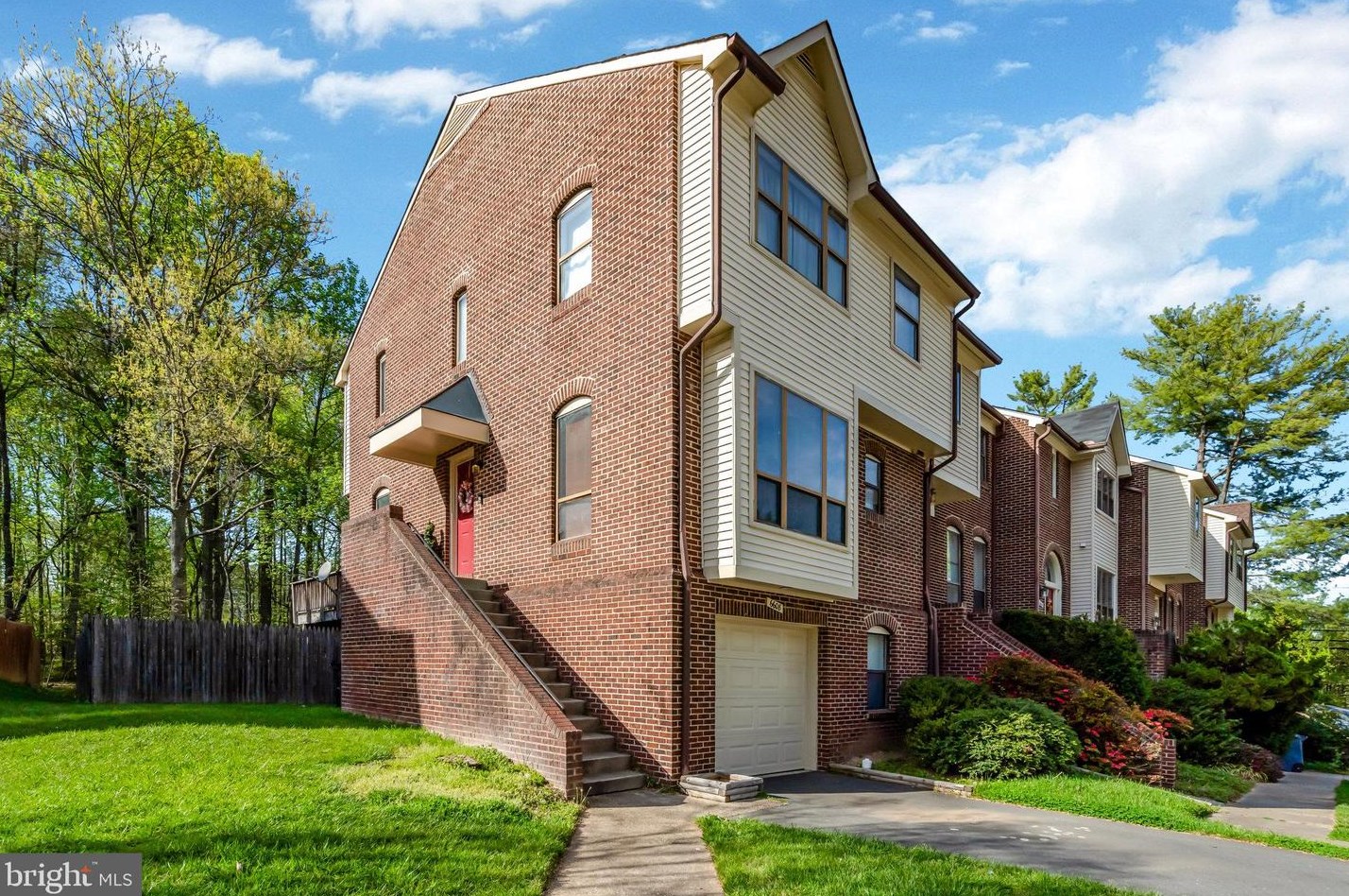 6608 Westbury Oaks Ct, Springfield, VA 22152-2516