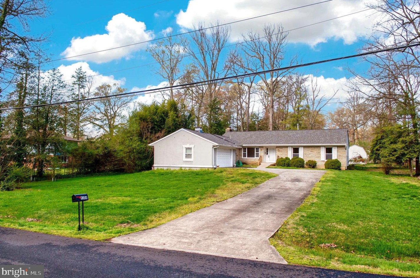 9304 Forest Haven Dr, Alexandria, VA 22309-3121