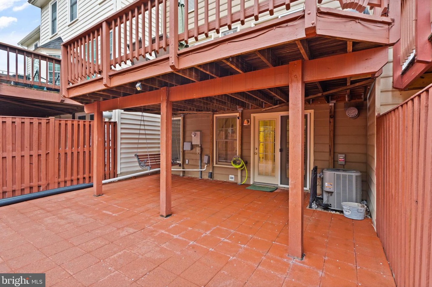 12704 Dogwood Hills Ln, Fairfax VA  22033-3243 exterior