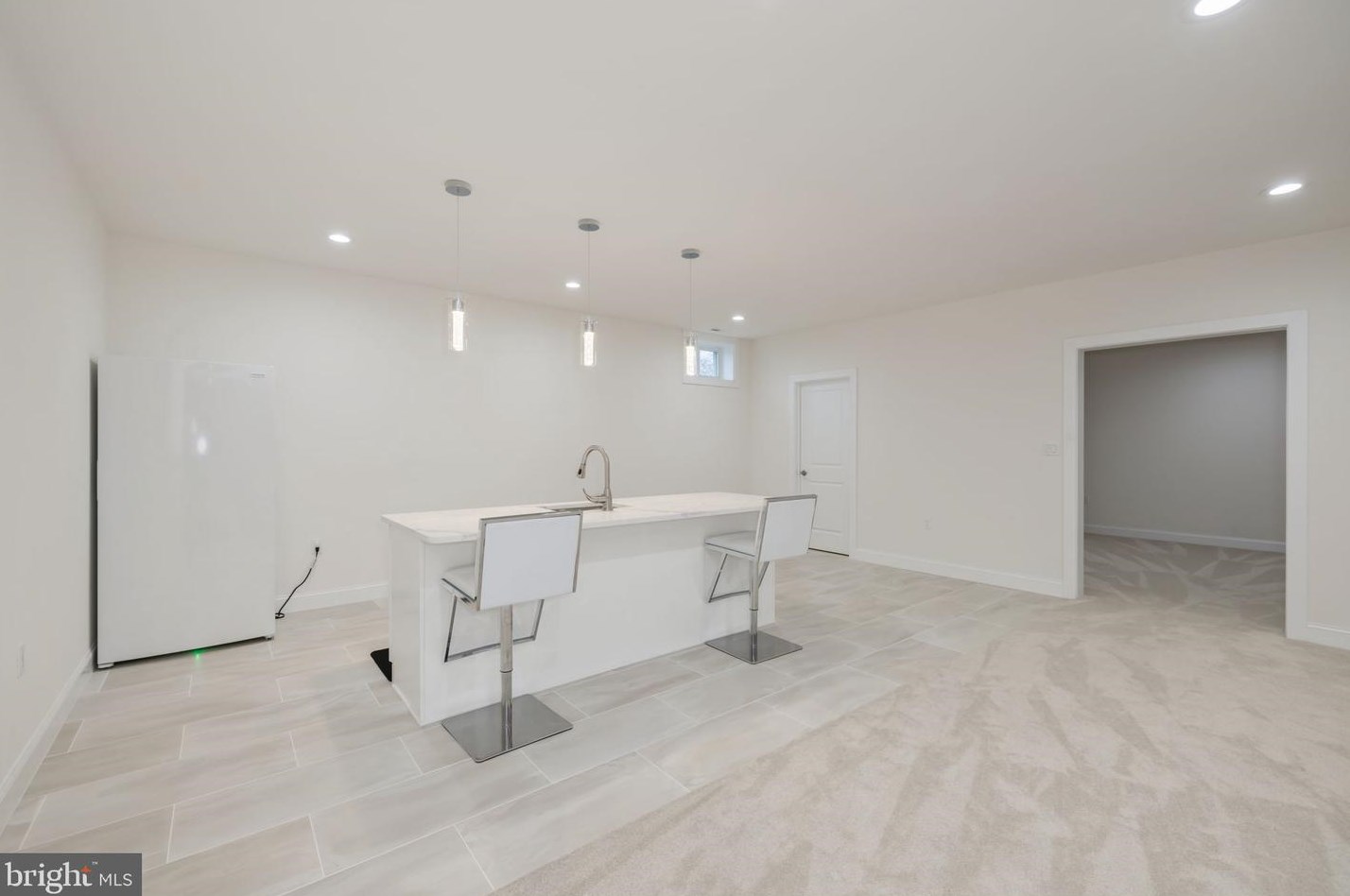 6031 Kathmoor Dr, Alexandria VA 22310-1730 exterior