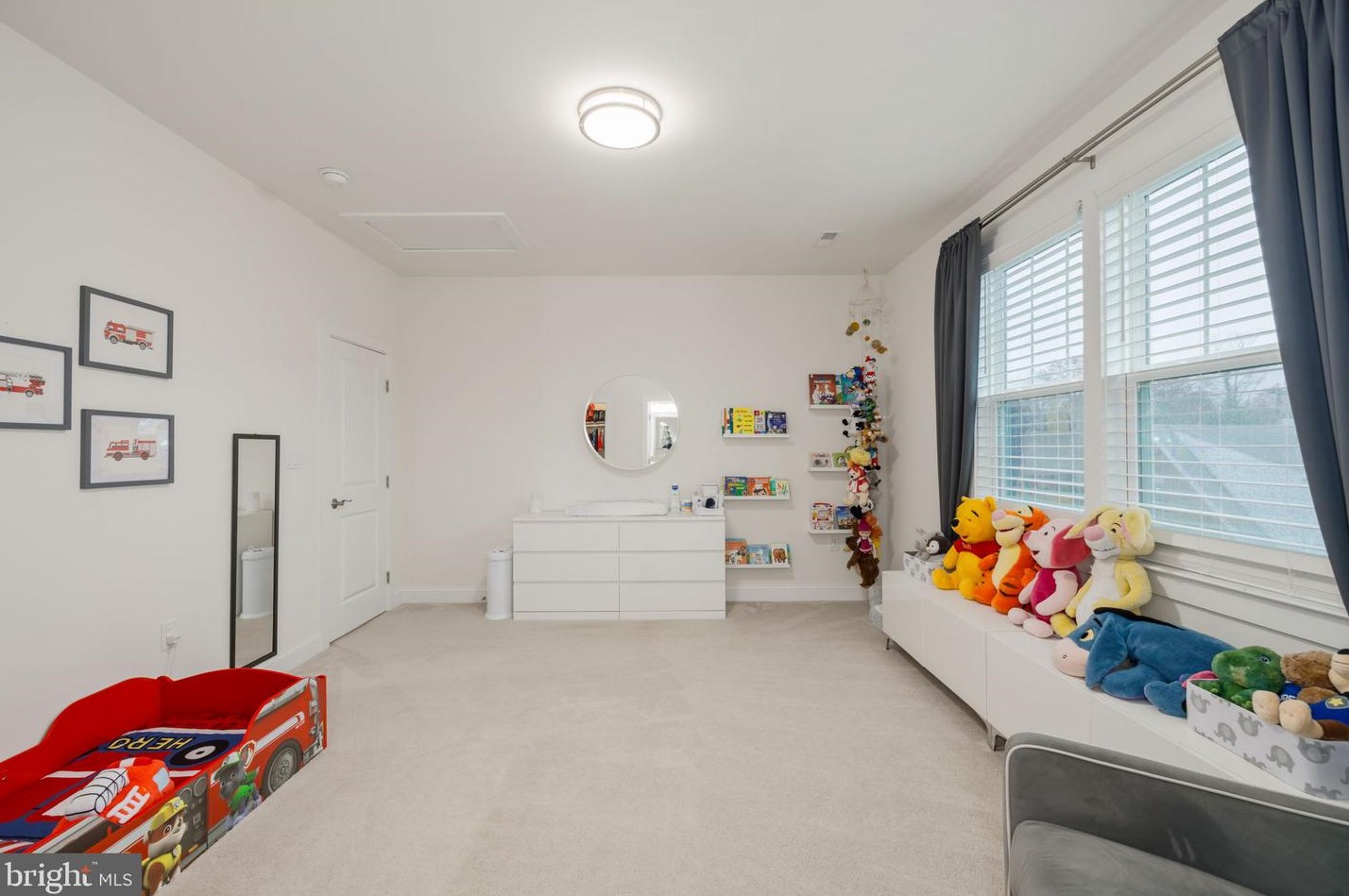 6031 Kathmoor Dr, Alexandria VA 22310-1730 exterior