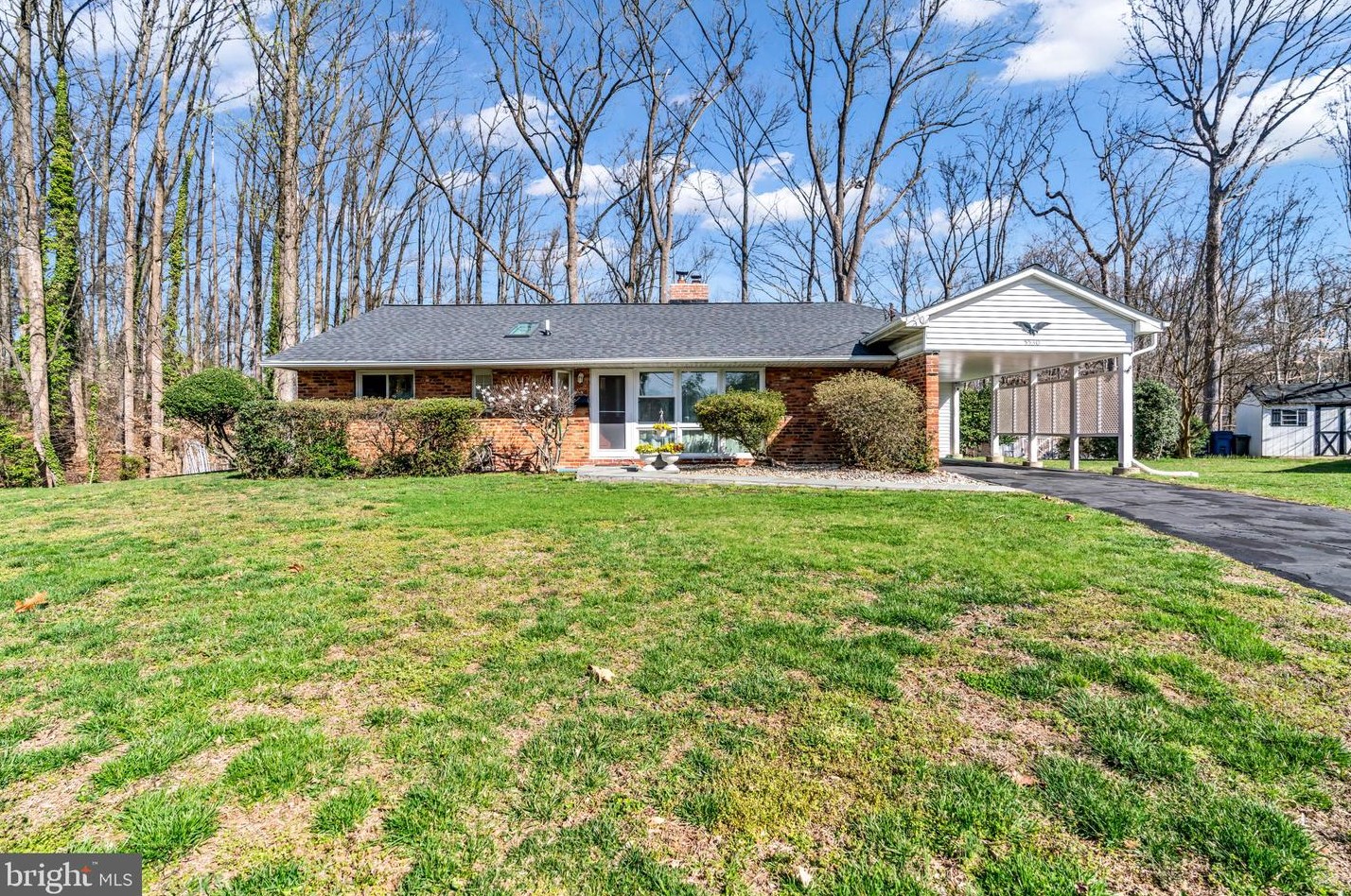 5530 Belfast Pl, Springfield, VA 22151-3907