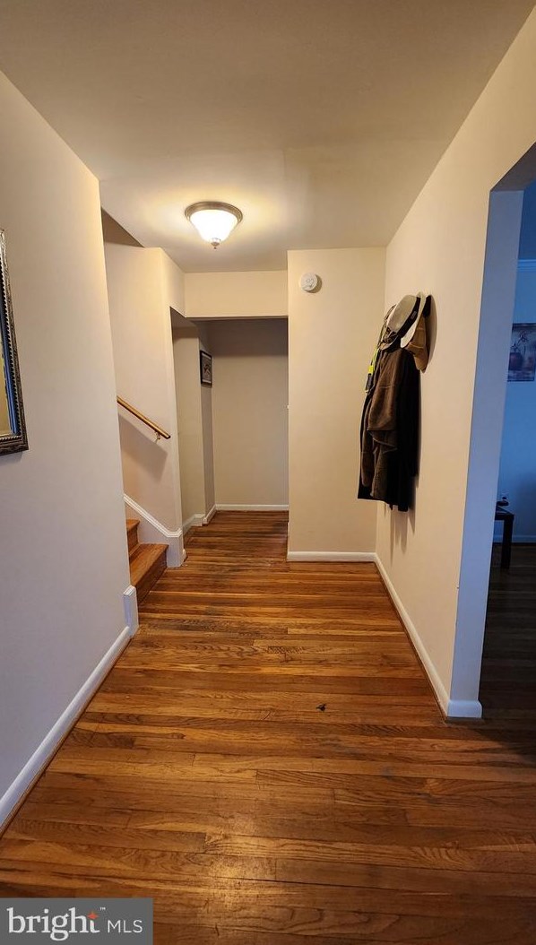 1601 Cool Spring Dr, Alexandria VA  22308-1622 exterior