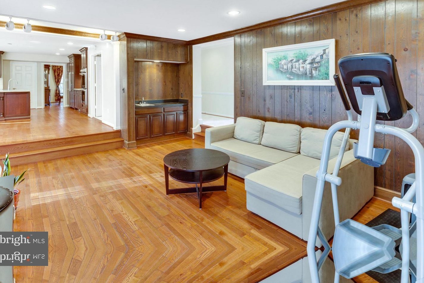 7705 Huntmaster Ln, Mc Lean VA  22102-2530 exterior