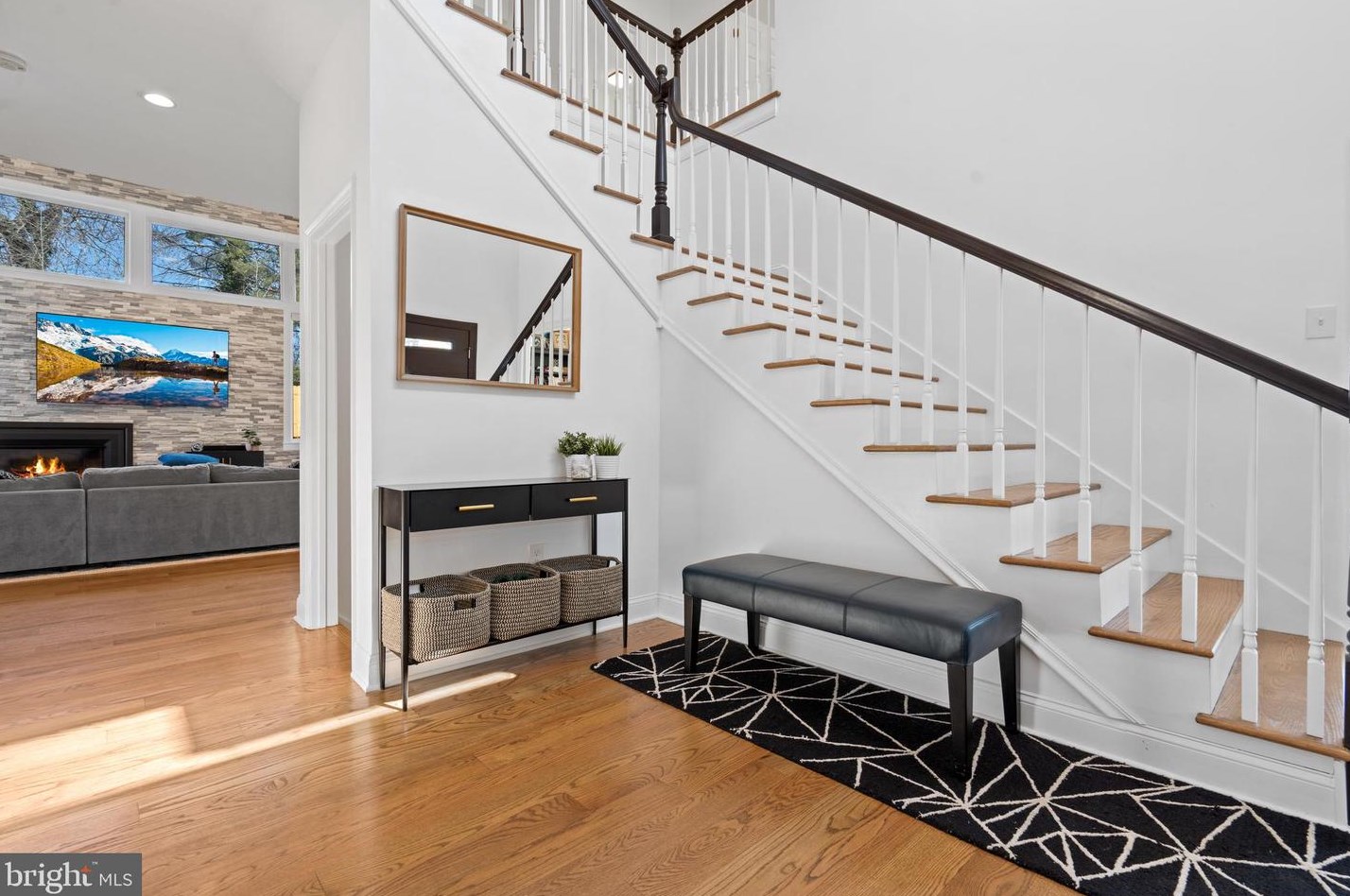 7310 Wayne Dr, Annandale, VA 22003