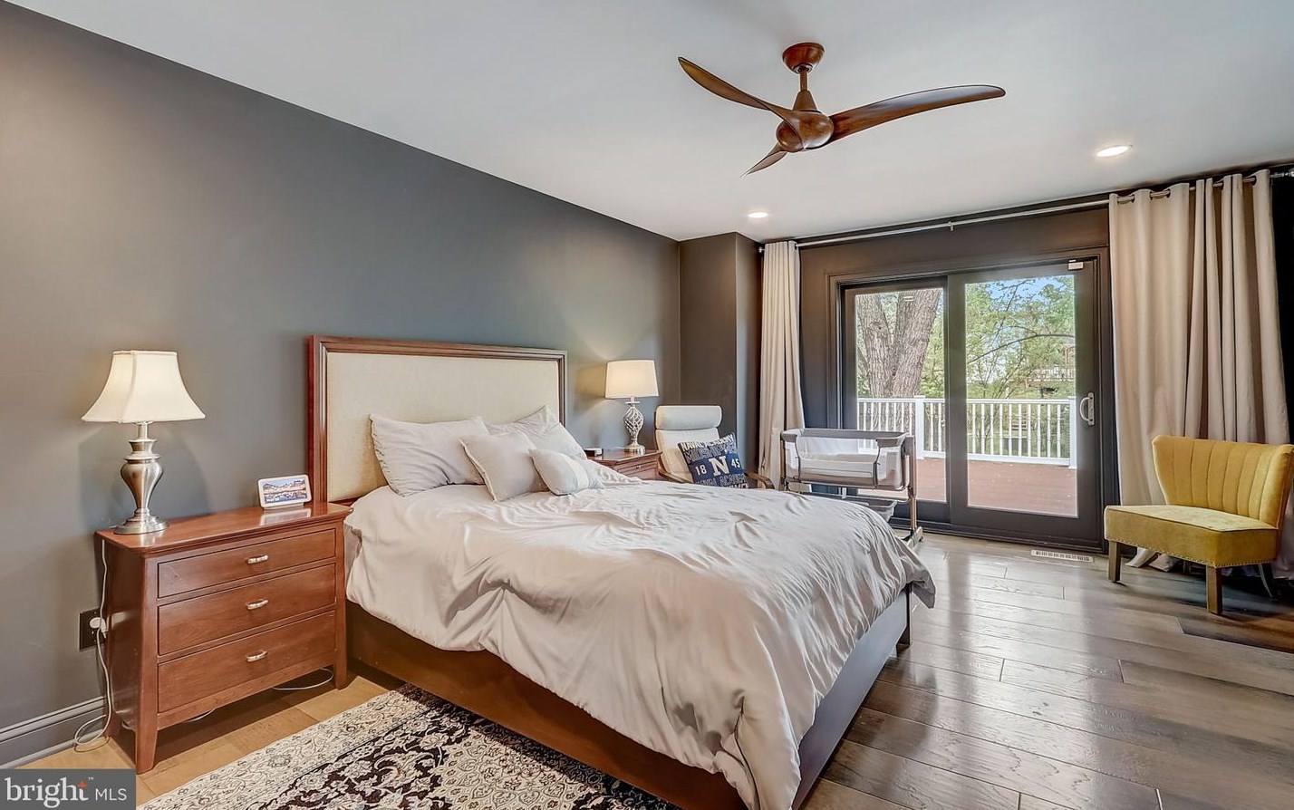 6555 Spring Valley Dr, Alexandria VA  22312-2134 exterior