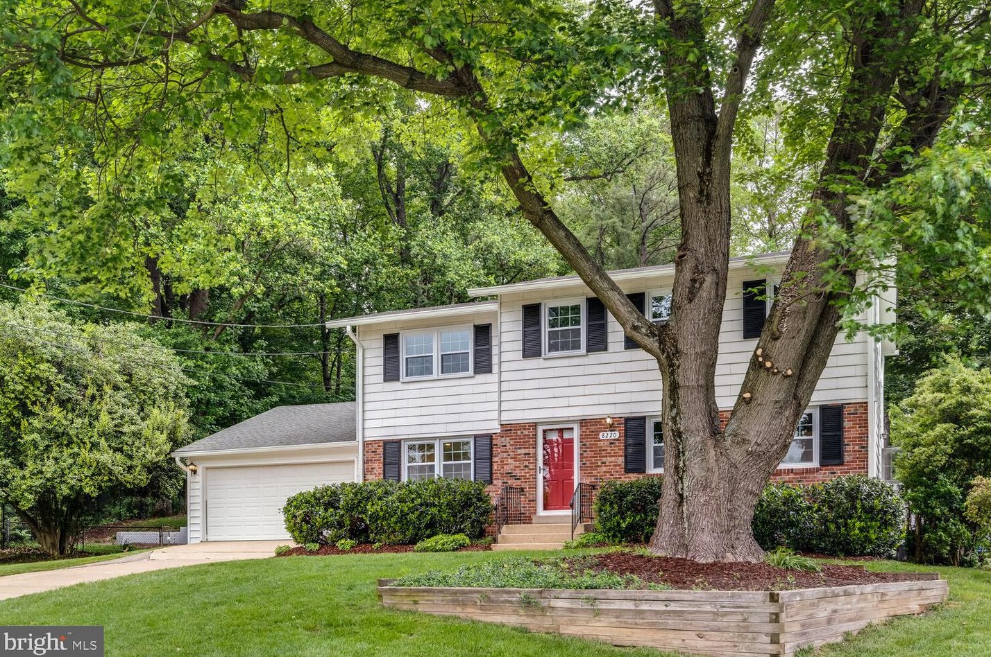 8220 Colby Ct, Vienna, VA 22180