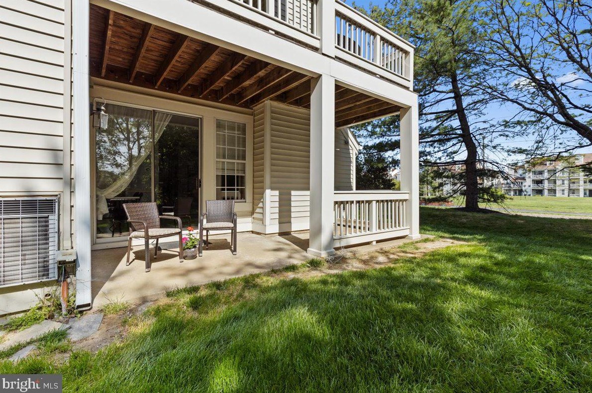 6868 Brindle Heath Way, Alexandria VA 22315-5804 exterior