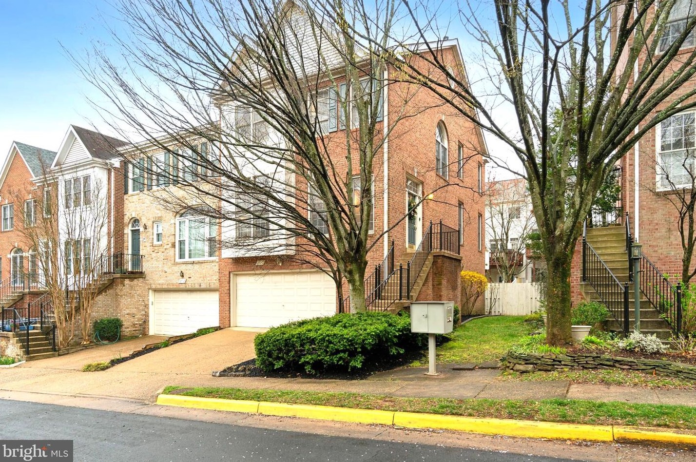 2710 Earls Ct, Vienna, VA 22181
