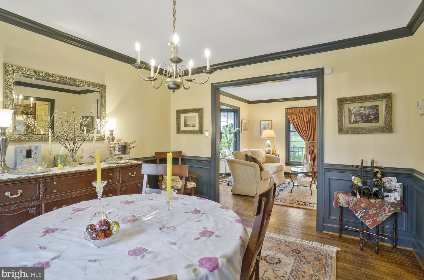 4885 Oakcrest Dr, Fairfax VA  22030-4568 exterior