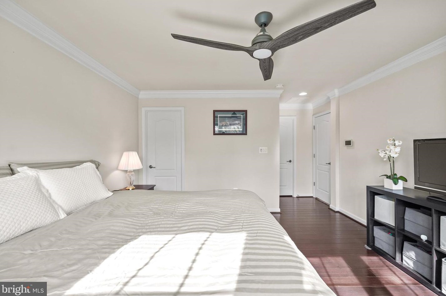 3571 Huntley Manor Ln, Alexandria VA  22306-5111 exterior