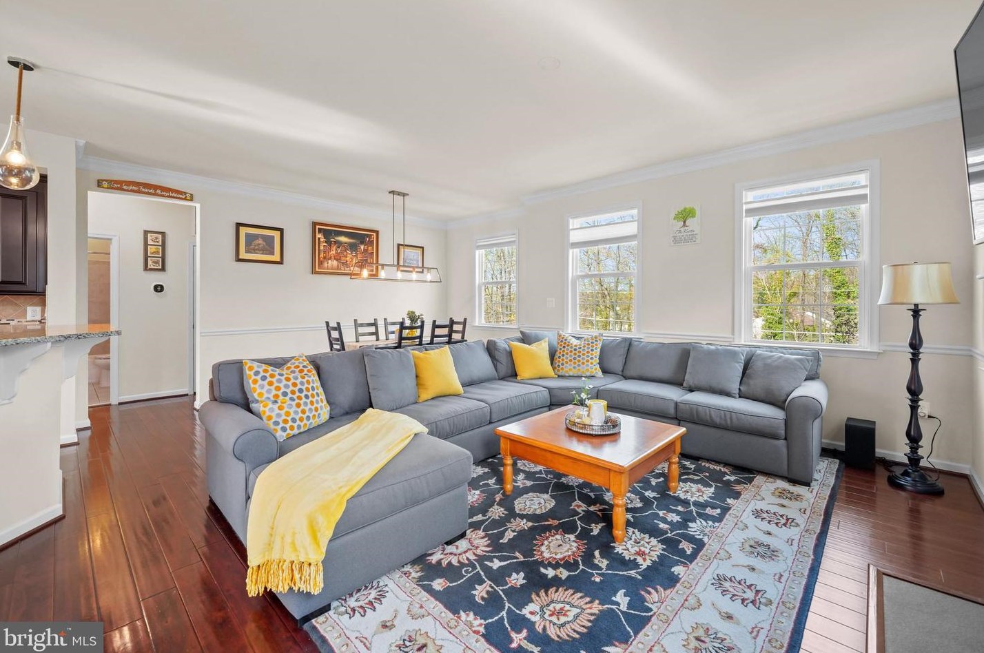 3571 Huntley Manor Ln, Alexandria VA  22306-5111 exterior