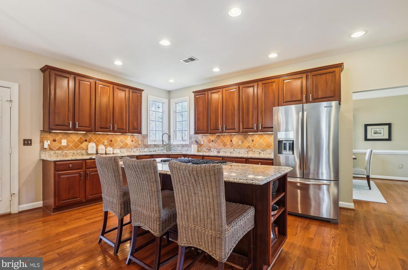 5378 Harrow Ln, Fairfax, VA 22030