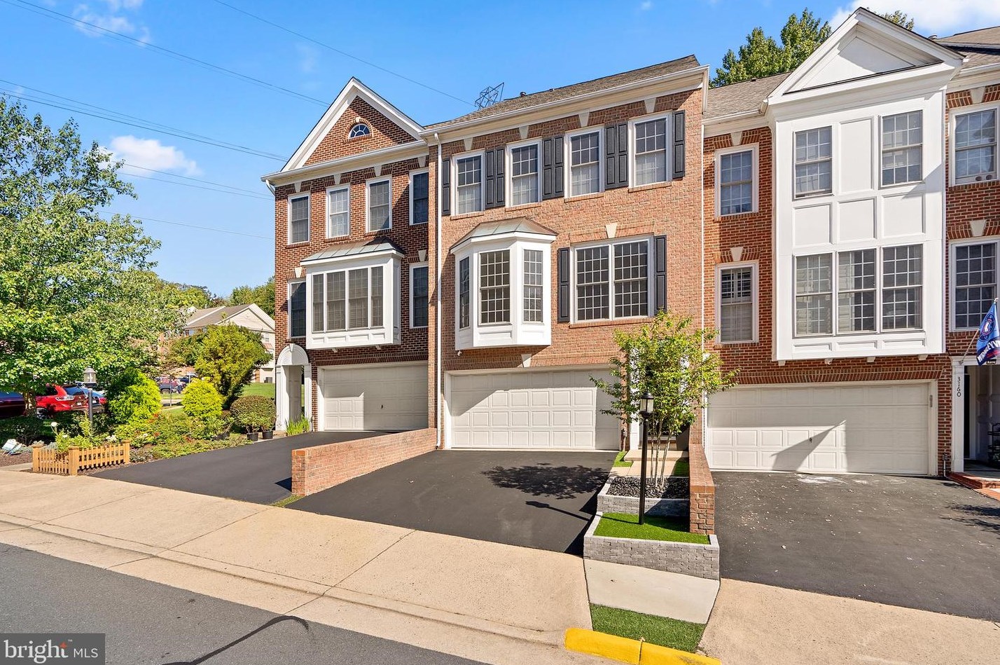 3162 Grovehurst Pl, Alexandria VA  22310-2350 exterior