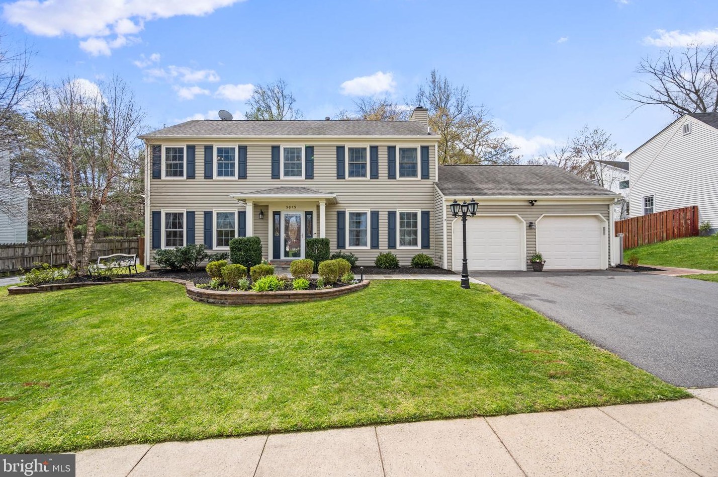 5815 Stone Ridge Dr, Centreville, VA 20120-2888