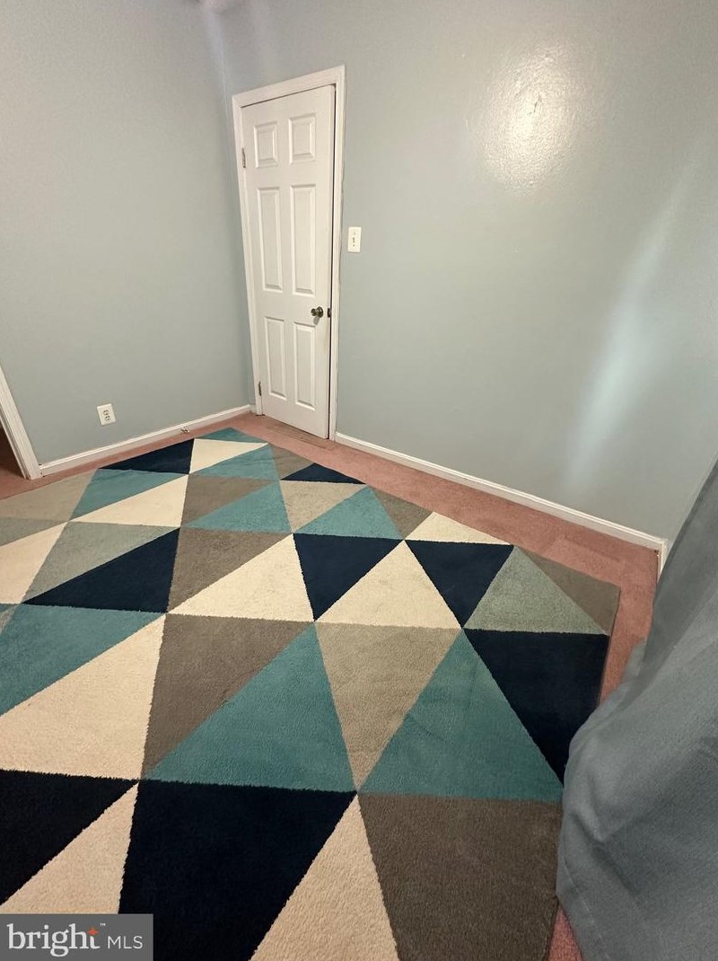 8004 Martha Washington St, Alexandria VA 22309-1348 exterior