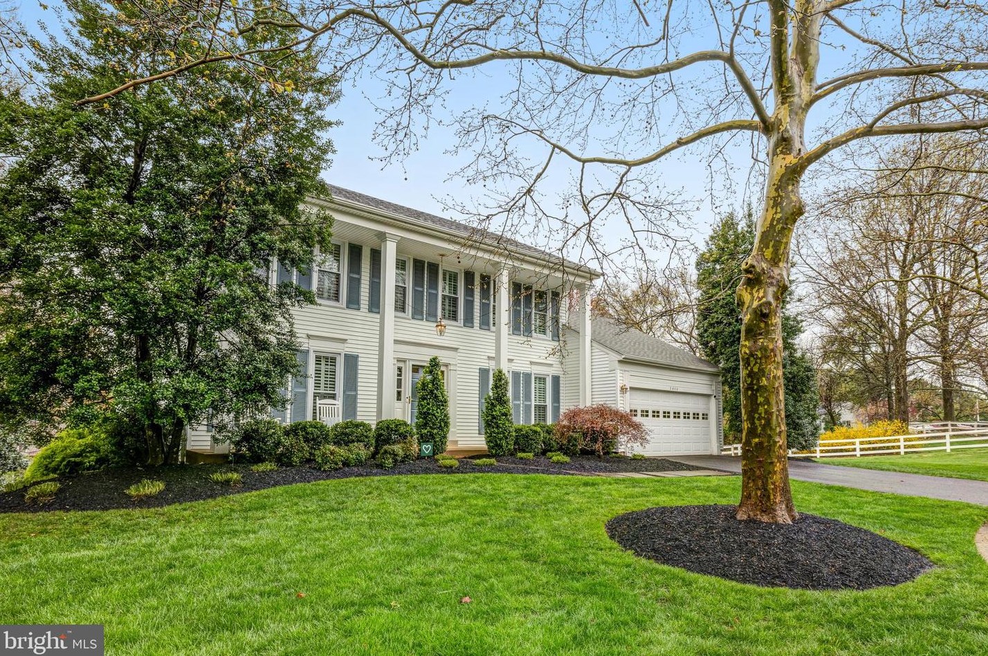 3002 Heritage Farm Ct, Herndon, VA 20171-2232