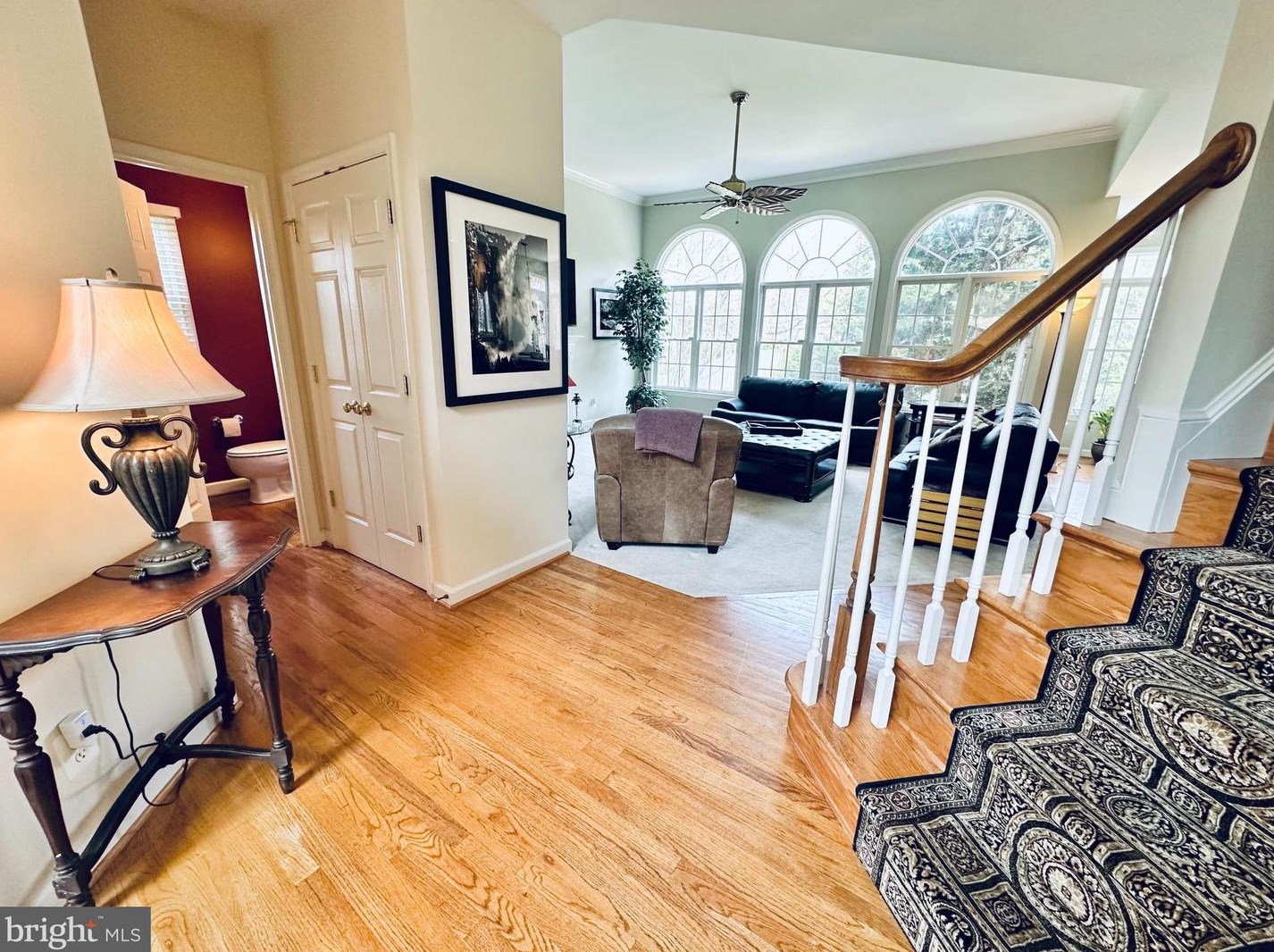 5077 Hazel Ferguson Dr, Fairfax, VA 22030-6552
