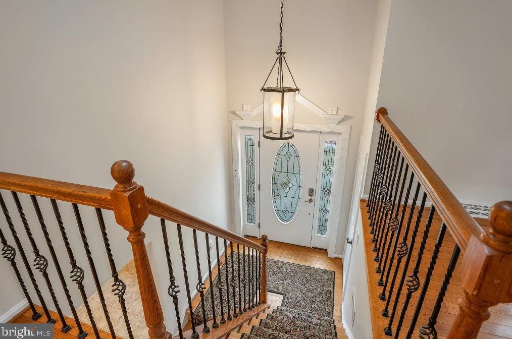 10711 John Ayres Dr, Fairfax, VA 22032-3138