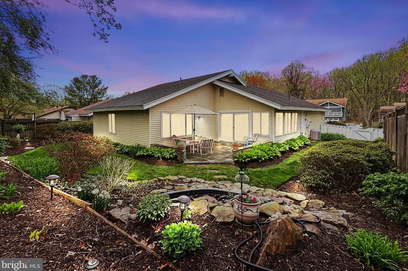 7909 Mulberry Bottom Ct, Springfield, VA 22153-2315