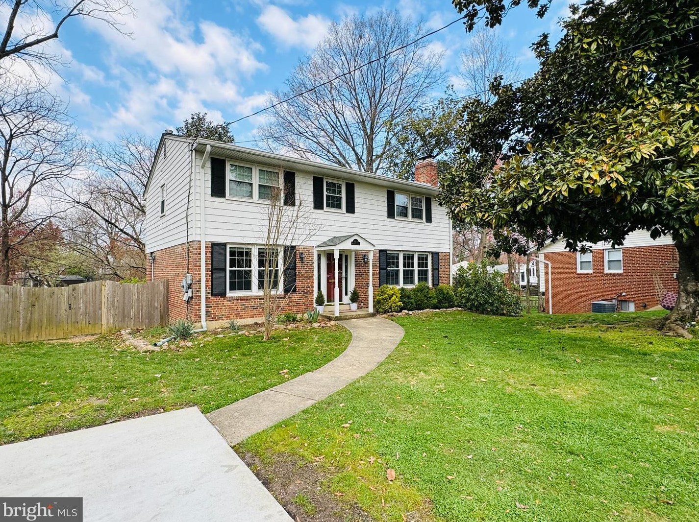 6018 Meriwether Ln, Springfield VA  22150-1317 exterior