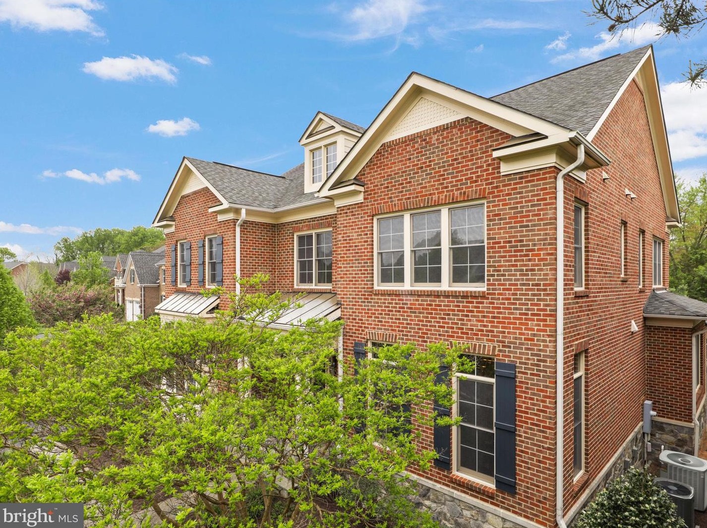 4691 Autumn Glory Way, Fairfax, VA 20151