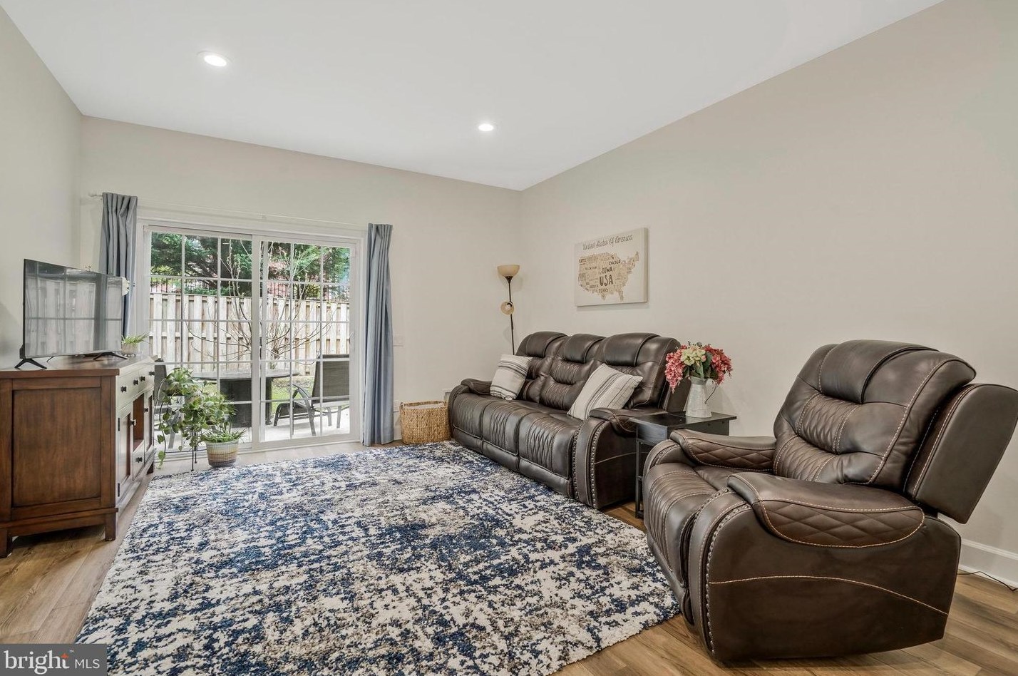 9245 Laurel Ridge Crossing Rd, Lorton VA  22079-2959 exterior