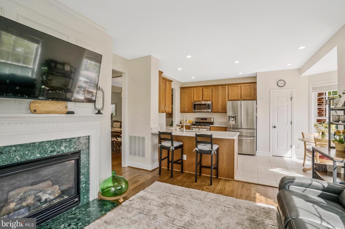 9245 Laurel Ridge Crossing Rd, Lorton VA  22079-2959 exterior