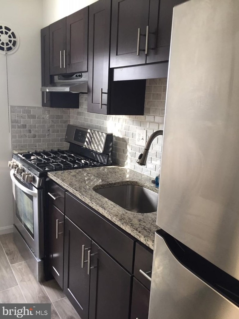 6608 10th St Apt B1, Alexandria, VA 22307