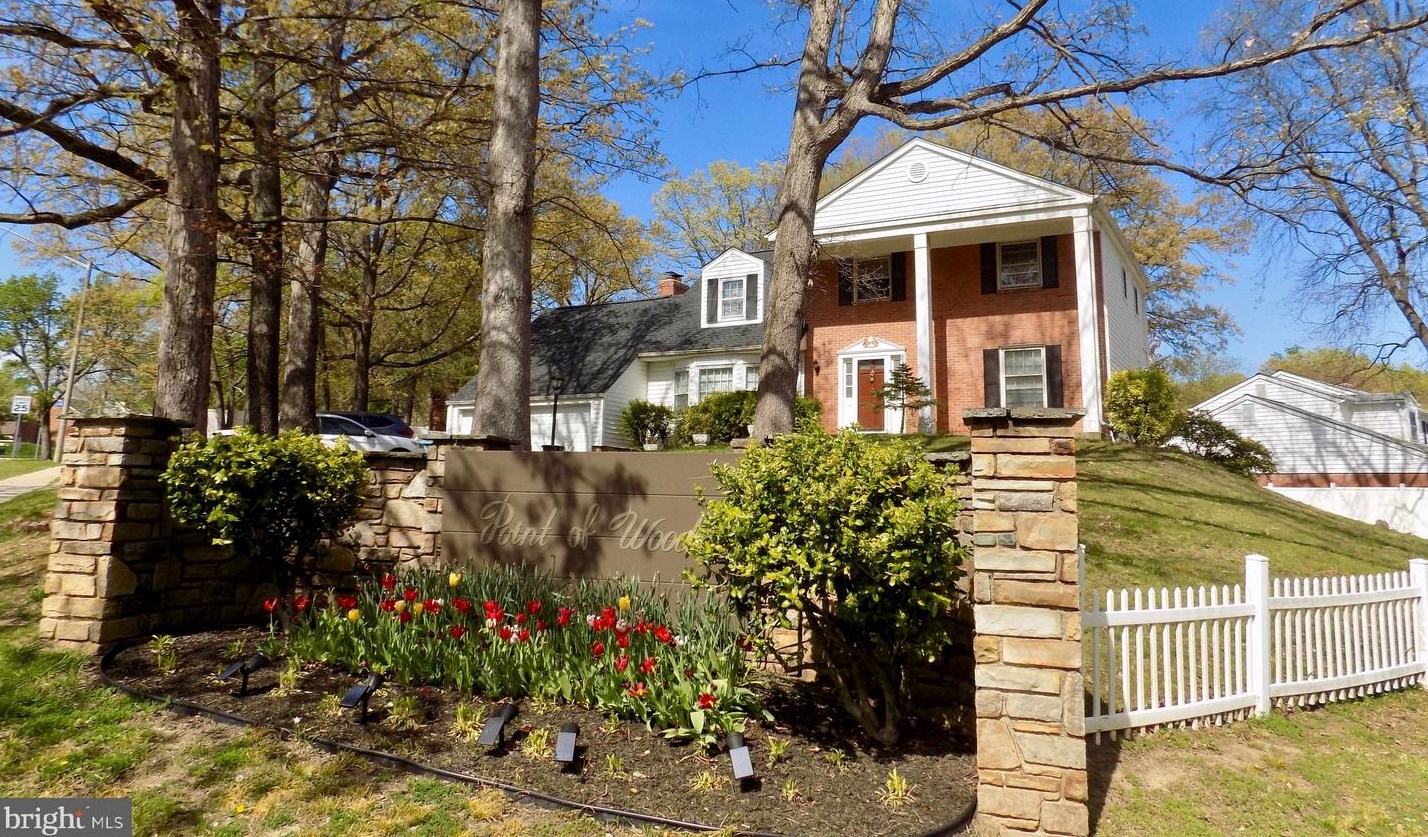 8251 Carrleigh Pkwy, Springfield, VA 22152