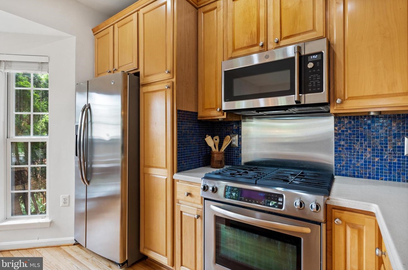 6100 Madison Pointe Ct, Falls Church VA  22041-3671 exterior