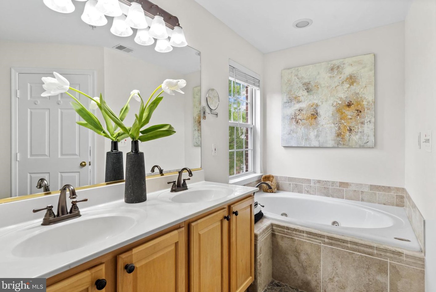 6100 Madison Pointe Ct, Falls Church VA  22041-3671 exterior