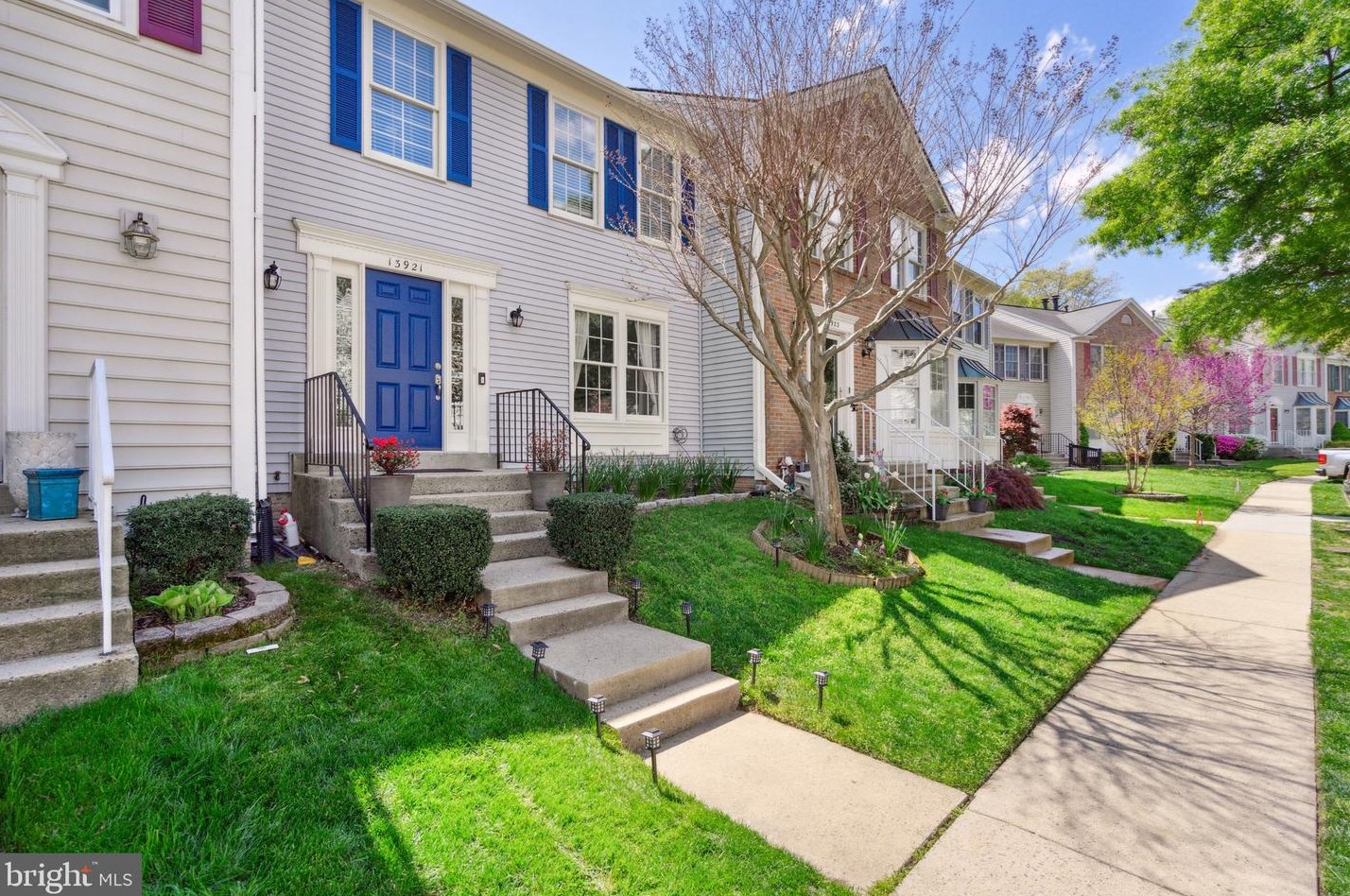 13921 Waterflow Pl, Centreville, VA 20121