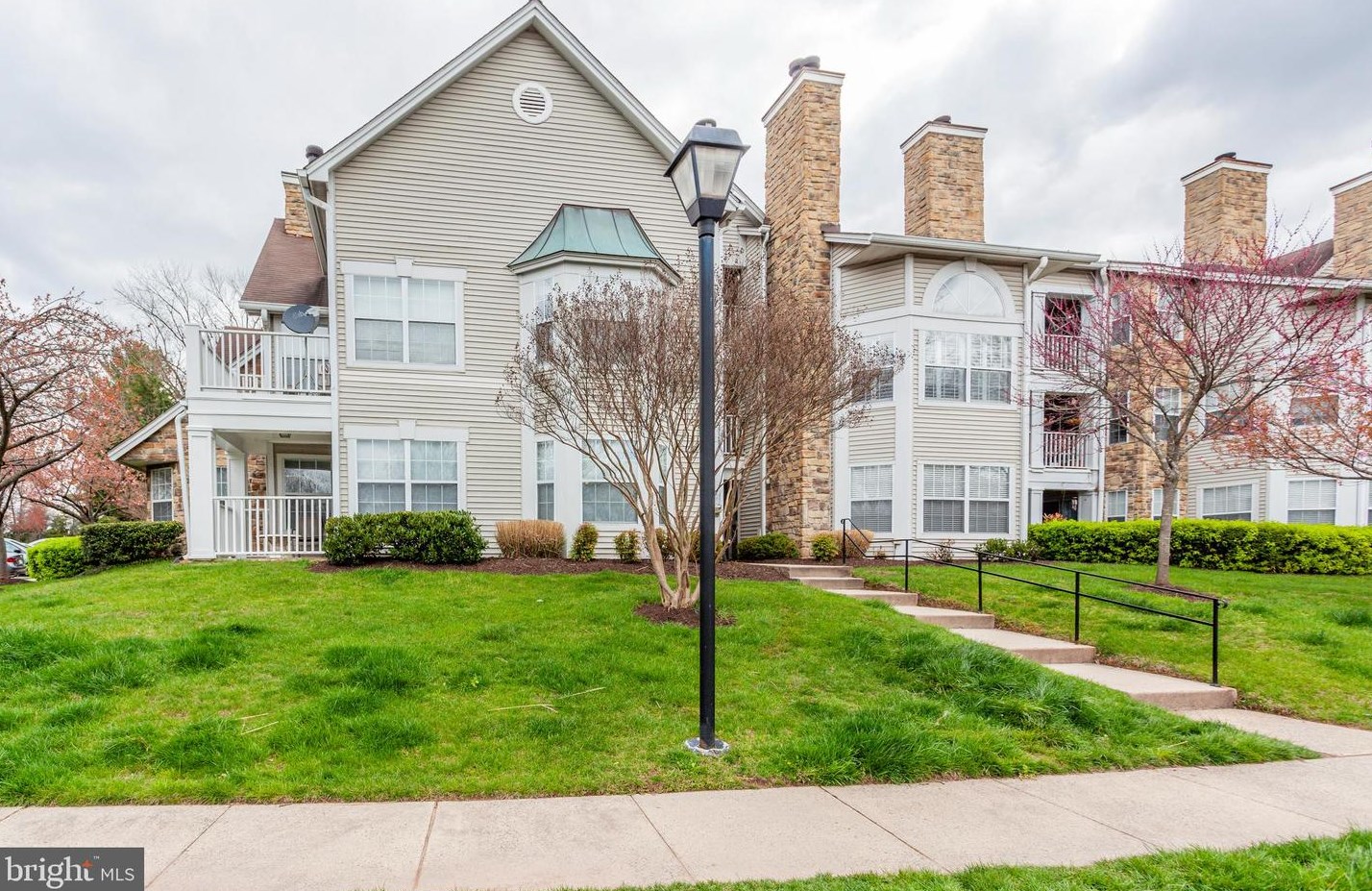 5625 Willoughby Newton Dr #26, Centreville, VA 20120