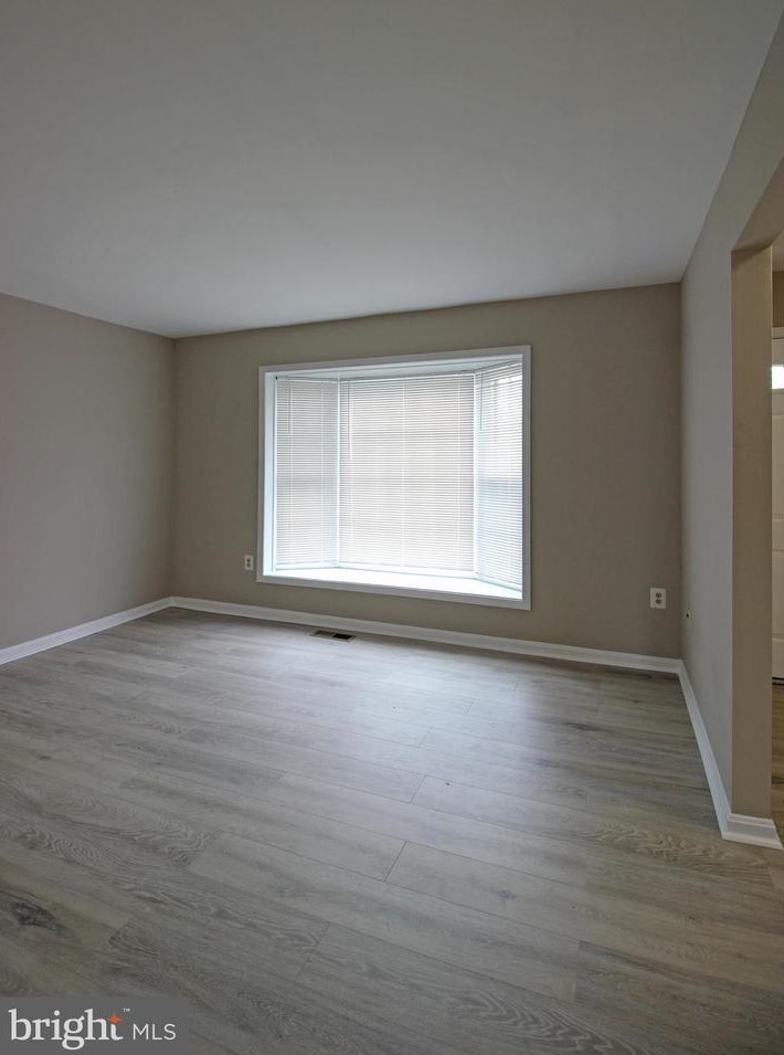 8022 Northumberland Rd, Springfield, VA 22153