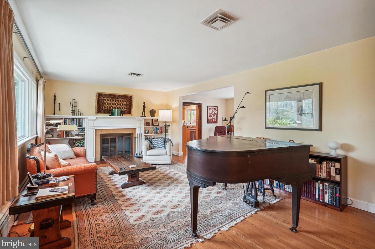 3520 Barkley Dr, Fairfax, VA 22031