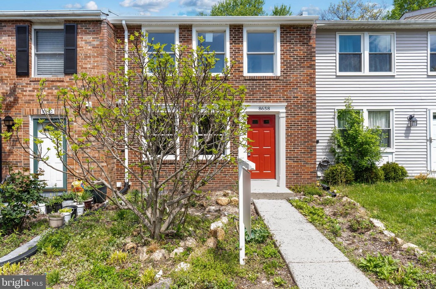 8658 Hickory Ridge Ct, Springfield, VA 22153-3715