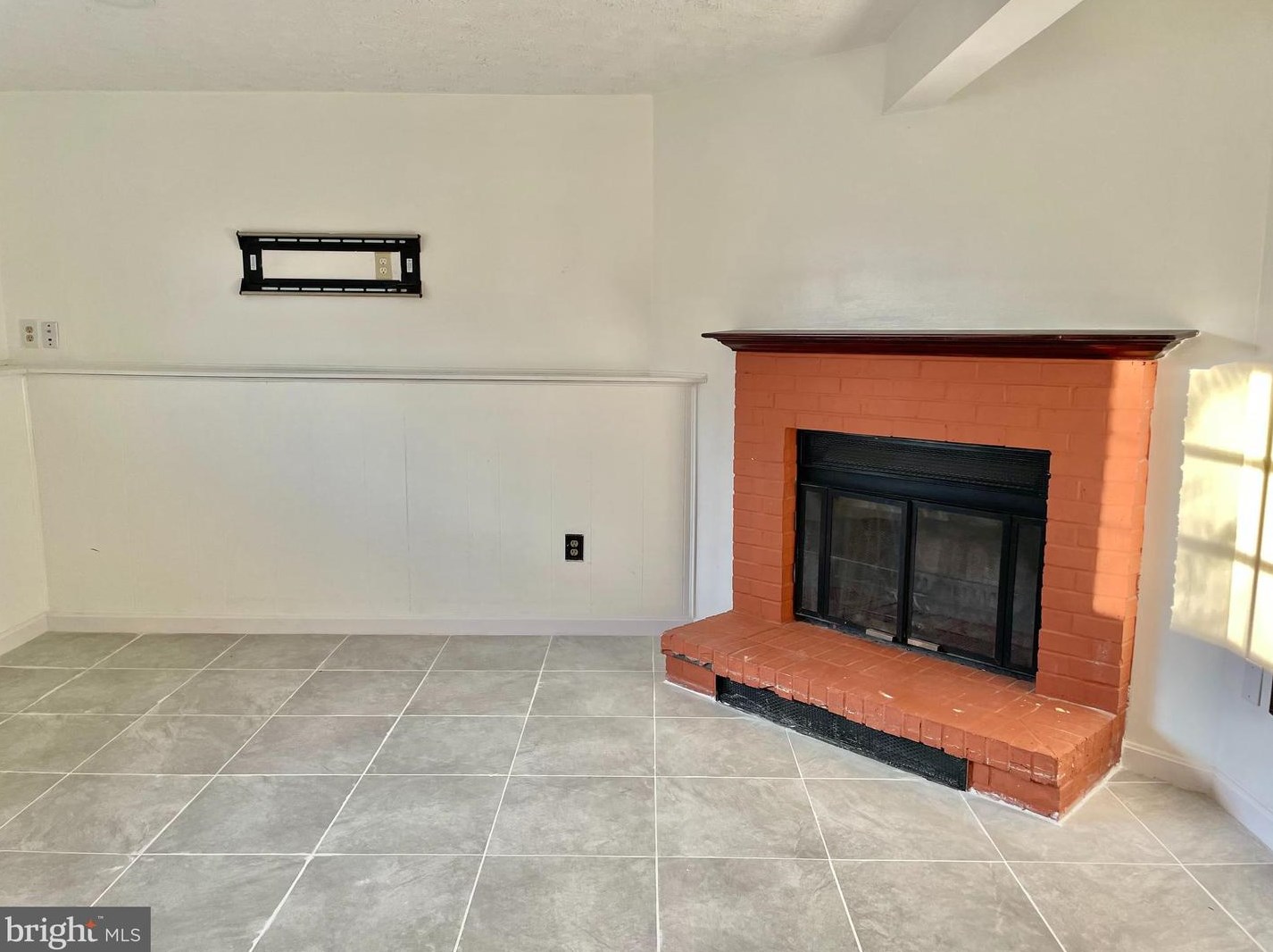 13704 Cabells Mill Dr, Centreville VA  20120-1740 exterior