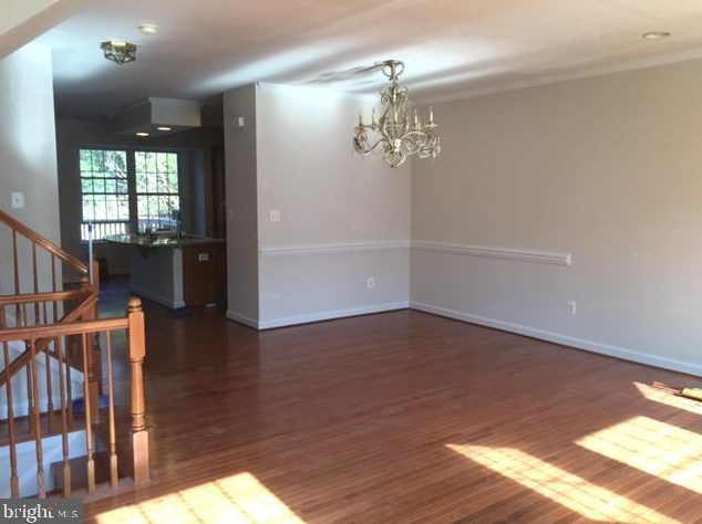 12922 Starters Ln, Fairfax, VA 22033