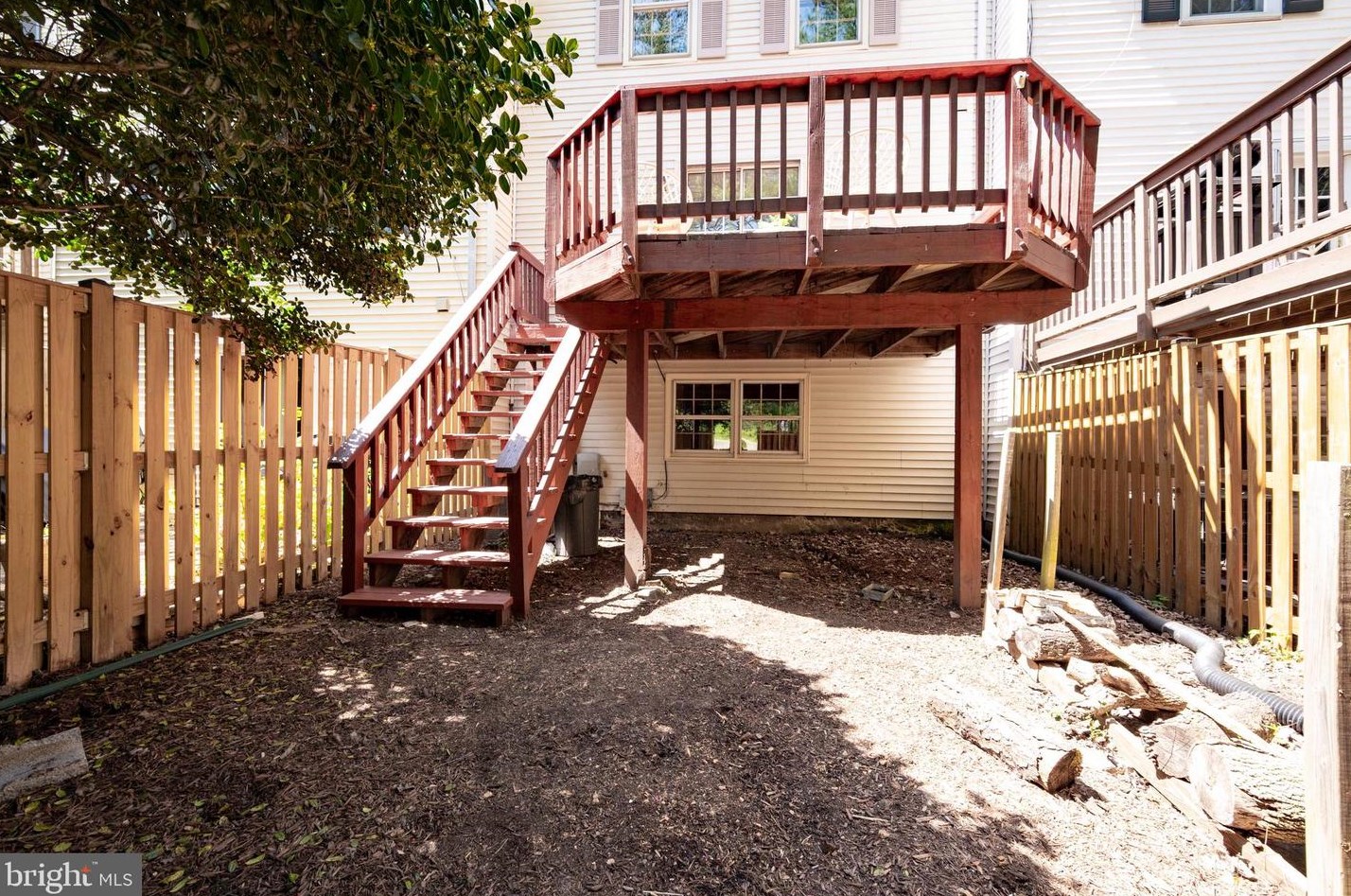 5905 Ambassador Way, Alexandria VA 22310-1748 exterior