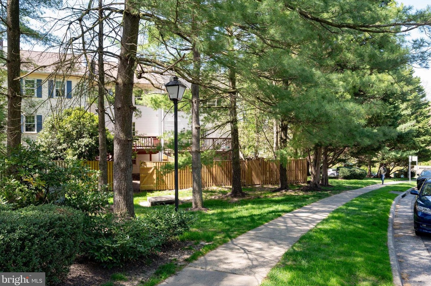 5905 Ambassador Way, Alexandria VA 22310-1748 exterior